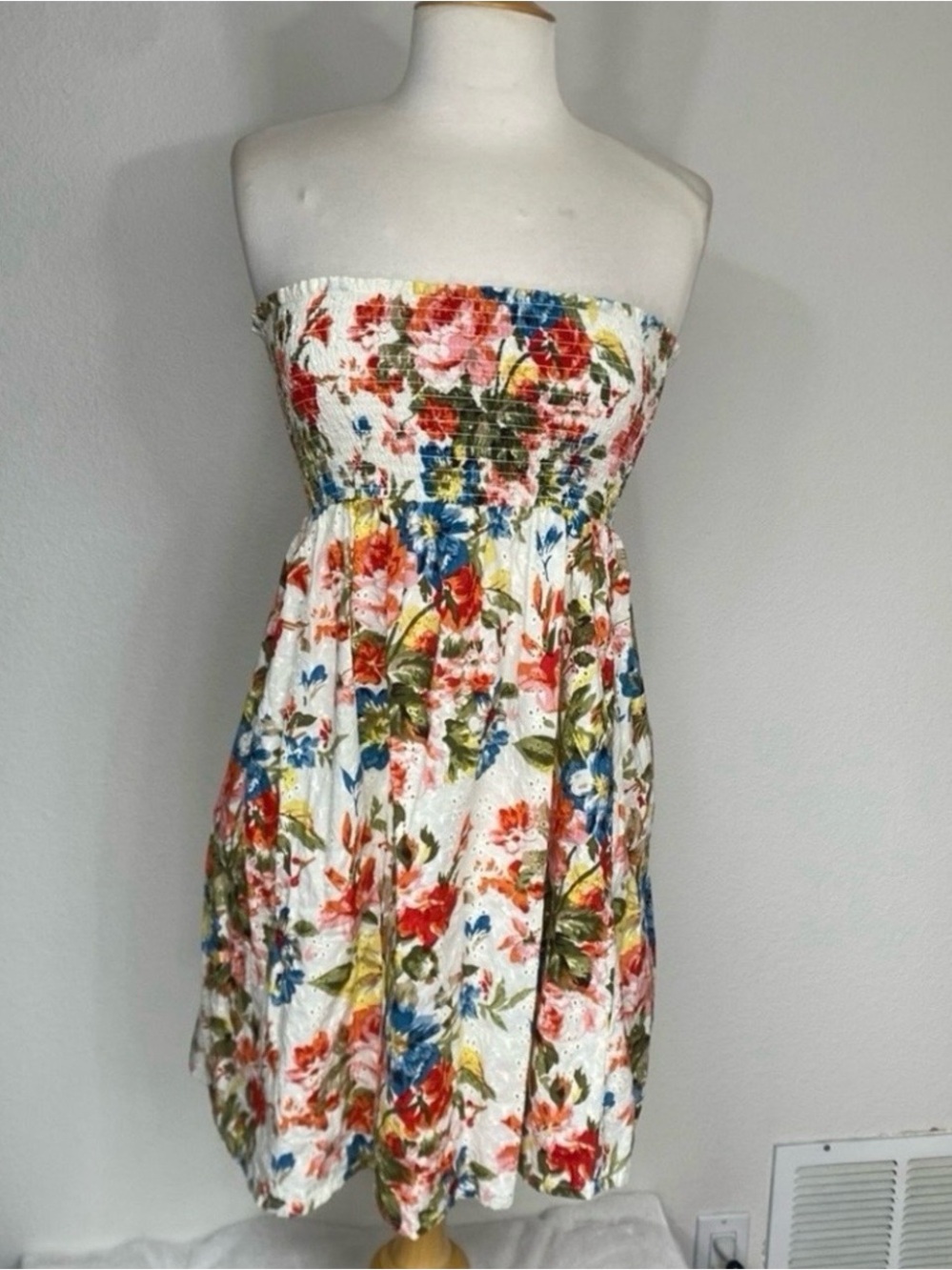 Forever 21 Junior Multicolor Floral Eyelet Smock Strapless Dress Tropical Size M